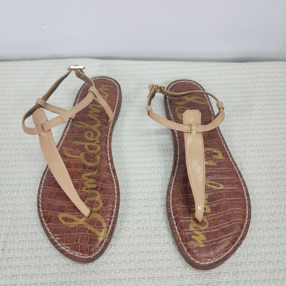 Sandles